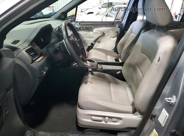 5FNYF8H52PB008676 2023 HONDA PASSPORT Silver Սալոնի դիմացի տեսք