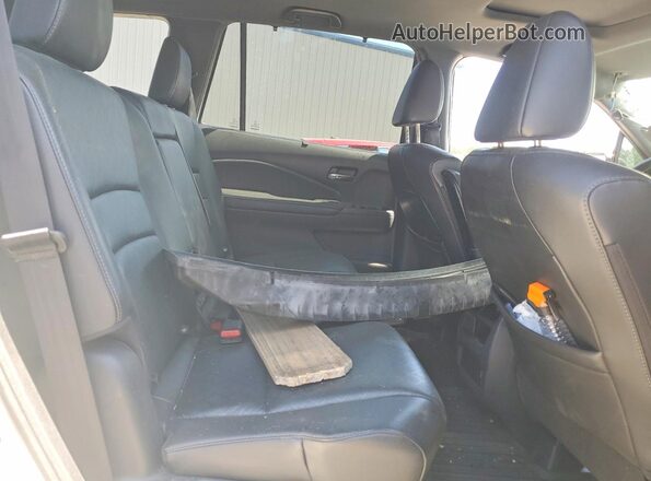 5FNYF8H53KB012096 2019 HONDA PASSPORT Белый Вид задней части салона
