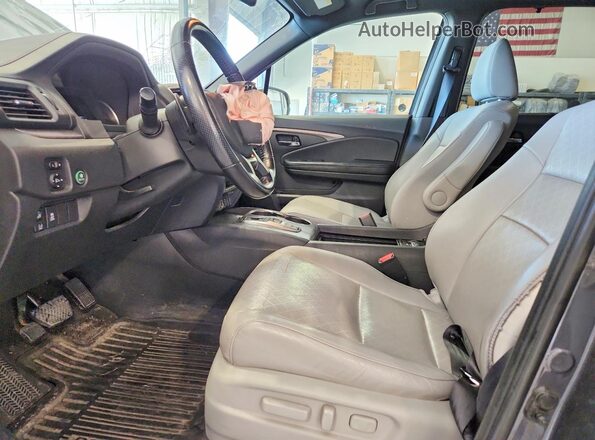 5FNYF8H58KB006519 2019 HONDA PASSPORT Серый Вид салона спереди