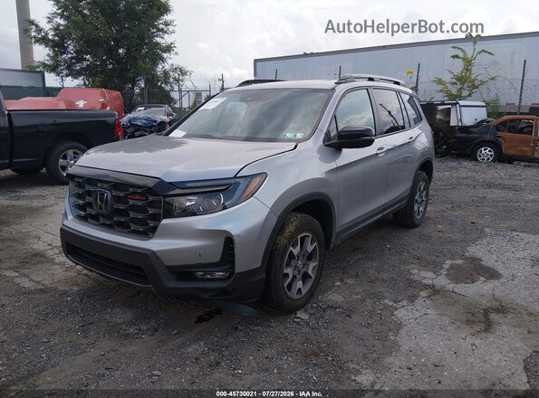 5FNYF8H65PB035248 2023 HONDA PASSPORT Silver წინა მარცხენა ხედი სამი მეოთხედიდან
