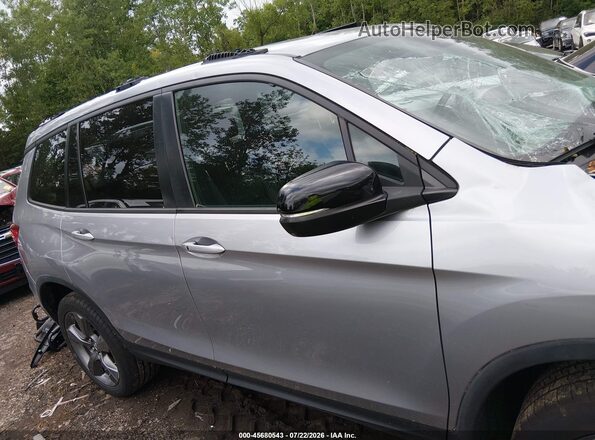5FNYF8H90MB016936 2021 HONDA PASSPORT Silver Vista interior trasera