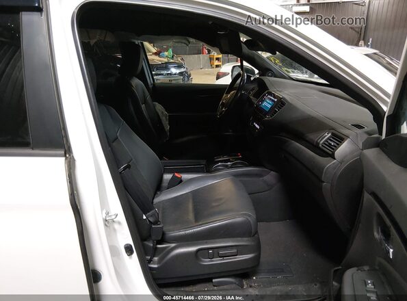 5FNYF8H96MB007190 2021 HONDA PASSPORT Black Widok wnętrza z przodu