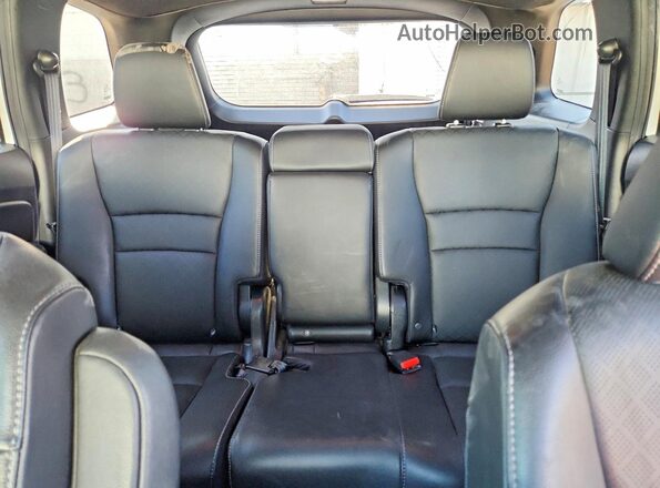 5FNYF8H98KB001274 2019 HONDA PASSPORT White Вид задніх сидінь