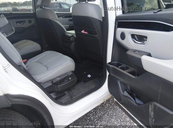 5FNYG1H59PB030923 2023 HONDA PILOT White VIN კოდის სტიკერის ხედი