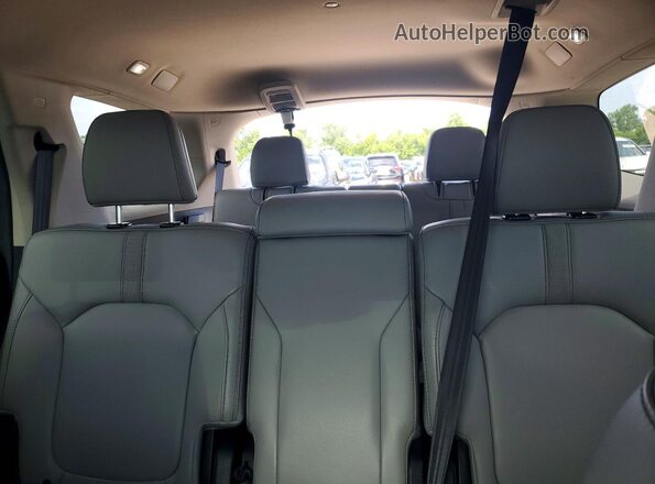 5FNYG2H40SB014079 2025 HONDA PILOT Silver Rear seats view