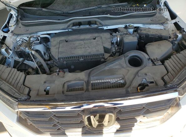 5FNYG2H4XSB002330 2025 HONDA PILOT White Rear interior view