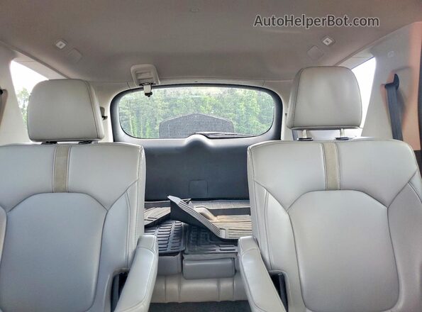 5FNYG2H58PB008868 2023 HONDA PILOT White Widok tylnych siedzeń