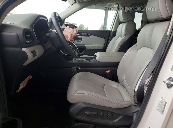 5FNYG2H7XRB010965 2024 HONDA PILOT White Front interior view