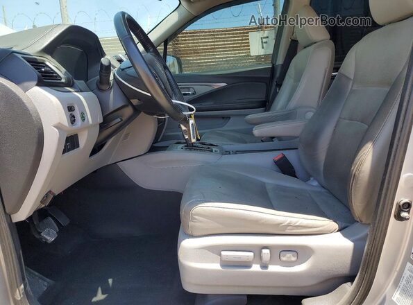 5FPYK2F52KB003585 2019 HONDA RIDGELINE Silver Սալոնի դիմացի տեսք