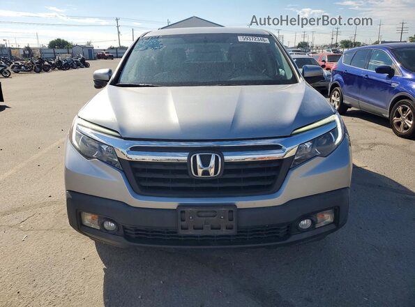5FPYK2F6XHB010530 2017 HONDA RIDGELINE Silver Widok z przodu