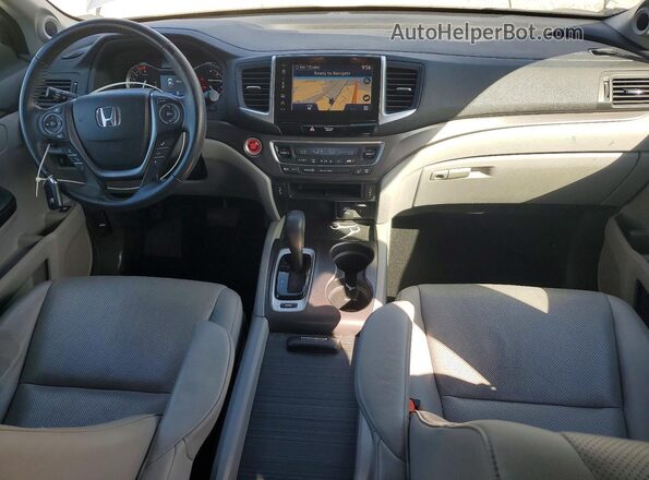 5FPYK2F6XHB010530 2017 HONDA RIDGELINE Silver Widok deski rozdzielczej