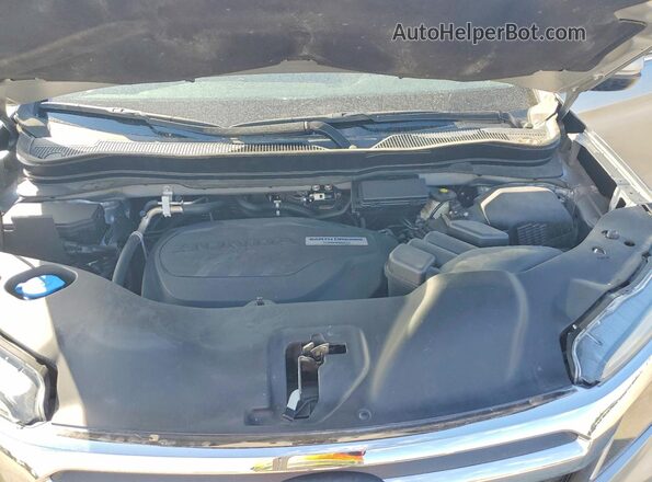 5FPYK2F6XHB010530 2017 HONDA RIDGELINE Silver Widok wnętrza z tyłu