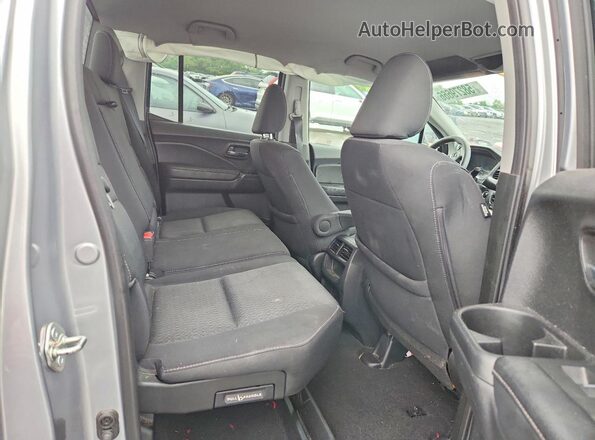 5FPYK3F10KB001773 2019 HONDA RIDGELINE Silver Rear seats view