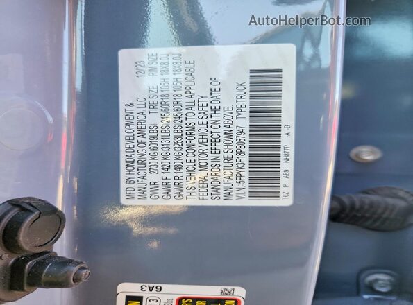 5FPYK3F18PB067947 2023 HONDA RIDGELINE Blue Widok komory silnika