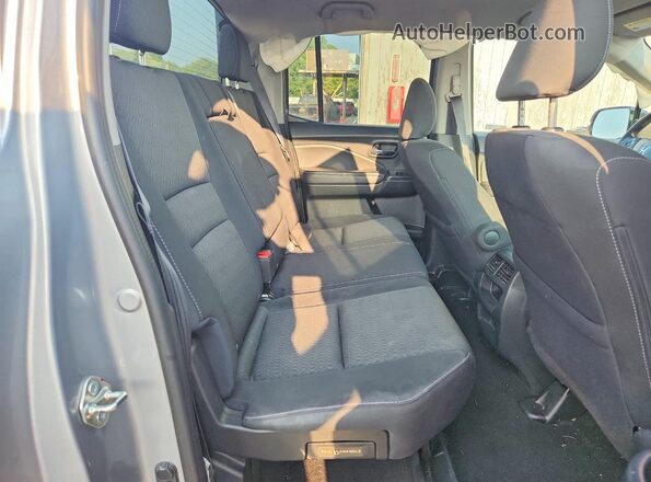 5FPYK3F1XLB018131 2020 HONDA RIDGELINE Silver Widok tylnych siedzeń