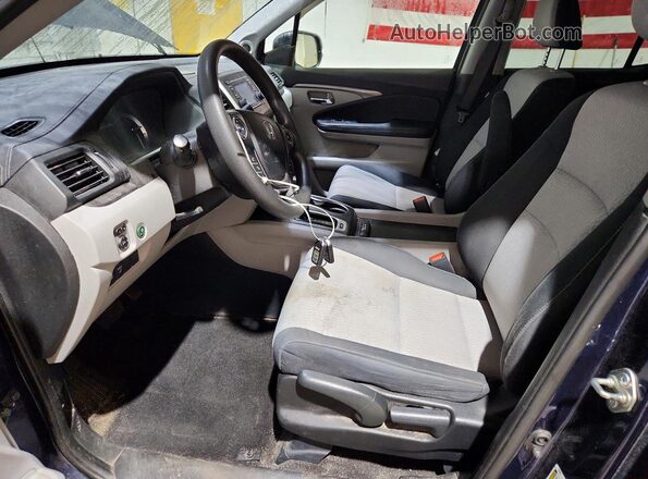 5FPYK3F46HB007502 2017 HONDA RIDGELINE Синий Вид салона спереди
