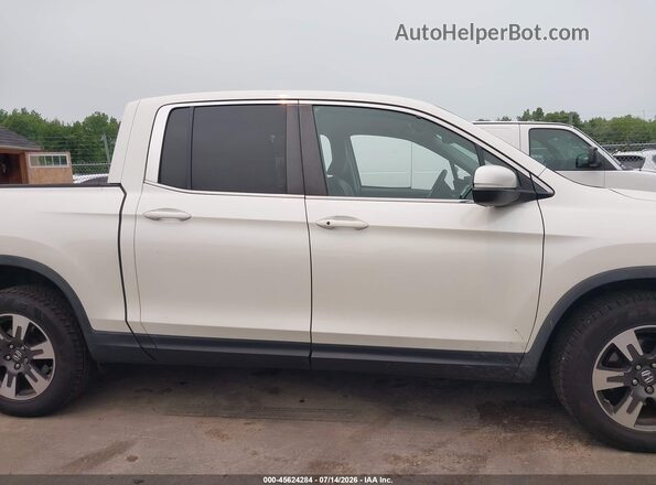 5FPYK3F53HB024752 2017 HONDA RIDGELINE White Vista interior trasera