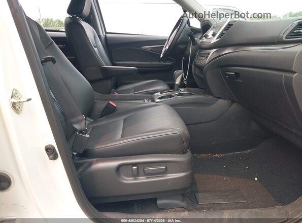 5FPYK3F53HB024752 2017 HONDA RIDGELINE White Vista interior delantera