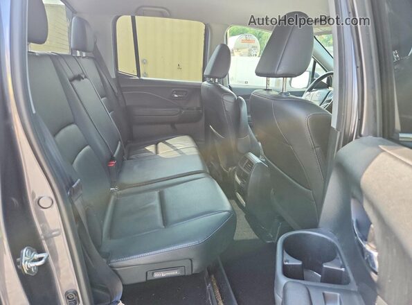 5FPYK3F54HB033444 2017 HONDA RIDGELINE Gray Vista de los asientos traseros