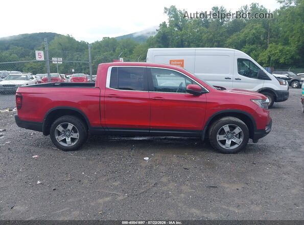 5FPYK3F54SB038828 2025 HONDA RIDGELINE Red Սալոնի հետևի տեսք