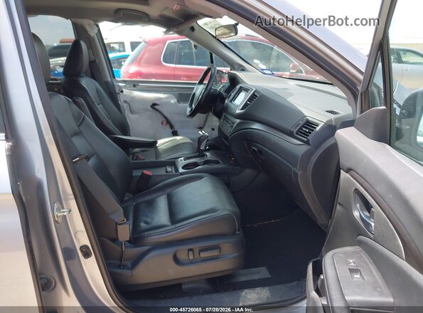 5FPYK3F56KB043416 2019 HONDA RIDGELINE Gray Вид салону спереду