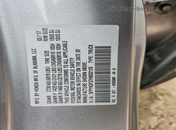 5FPYK3F57HB032126 2017 HONDA RIDGELINE Silver ძრავის განყოფილების ხედი