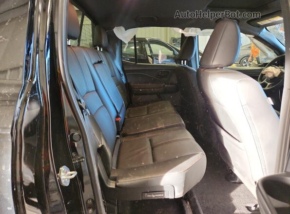 5FPYK3F62RB029838 2024 HONDA RIDGELINE Черный Вид задней части салона