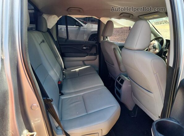 5FPYK3F69JB004312 2018 HONDA RIDGELINE Silver Вид задніх сидінь