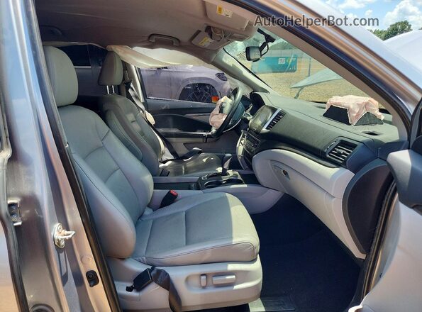 5FPYK3F69JB004312 2018 HONDA RIDGELINE Silver Вид салону спереду