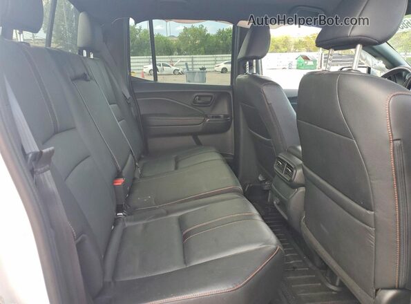 5FPYK3F69RB030937 2024 HONDA RIDGELINE White Rear seats view