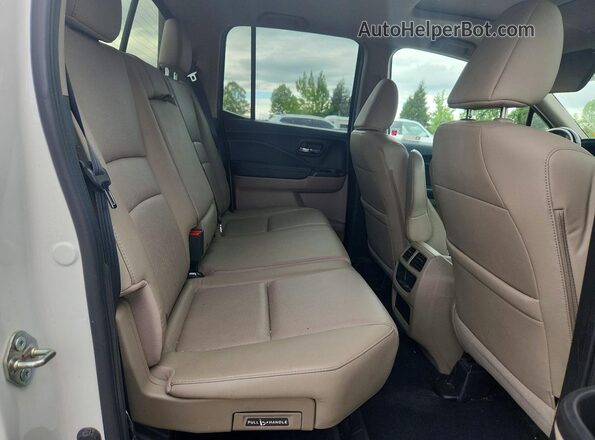 5FPYK3F71LB006227 2020 HONDA RIDGELINE White Widok tylnych siedzeń