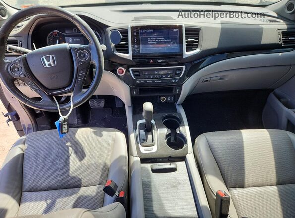 5FPYK3F74JB002217 2018 HONDA RIDGELINE Синий Вид панели приборов