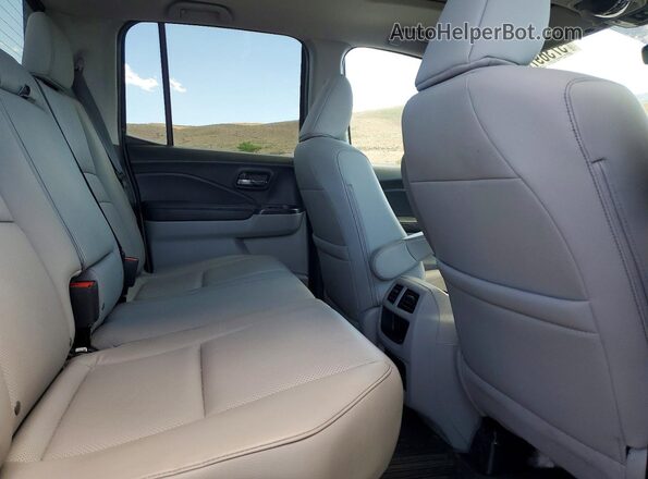 5FPYK3F74PB002811 2023 HONDA RIDGELINE Blue Widok tylnych siedzeń