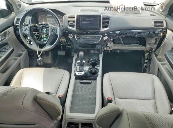 5FPYK3F77KB019689 2019 HONDA RIDGELINE Silver Widok deski rozdzielczej