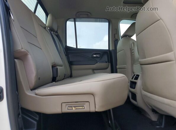 5FPYK3F77KB030918 2019 HONDA RIDGELINE White Widok tylnych siedzeń
