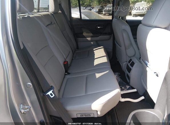 5FPYK3F78HB002098 2017 HONDA RIDGELINE Silver VIN კოდის სტიკერის ხედი