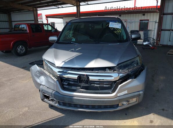 5FPYK3F78JB001023 2018 HONDA RIDGELINE Silver Սարքավորումների վահանակի տեսք