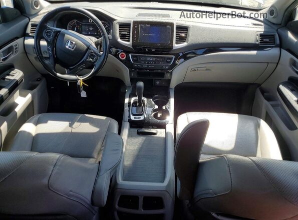5FPYK3F78JB009638 2018 HONDA RIDGELINE Gray Widok deski rozdzielczej