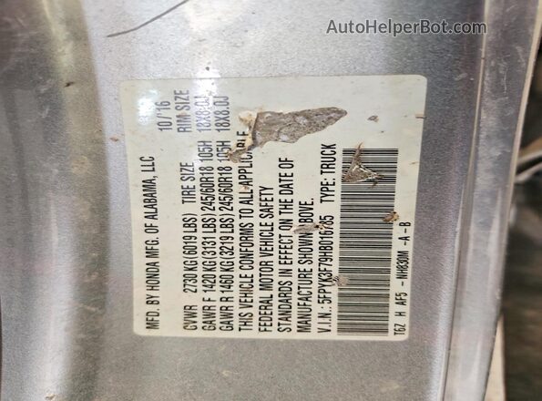 5FPYK3F79HB016785 2017 HONDA RIDGELINE Silver ძრავის განყოფილების ხედი