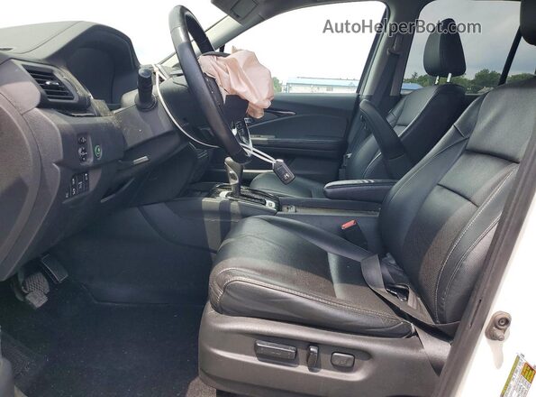5FPYK3F79JB017294 2018 HONDA RIDGELINE White Widok wnętrza z przodu