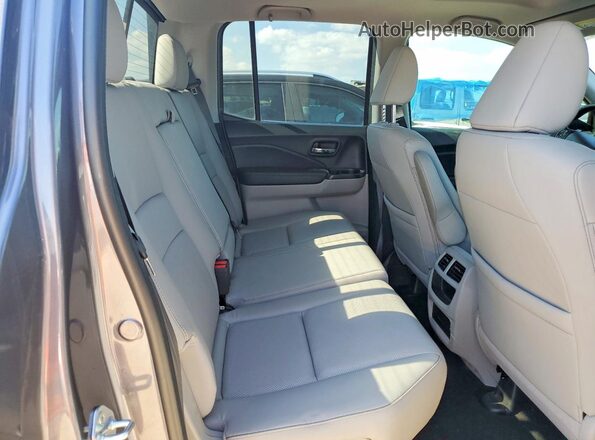 5FPYK3F79NB009430 2022 HONDA RIDGELINE Gray Rear seats view