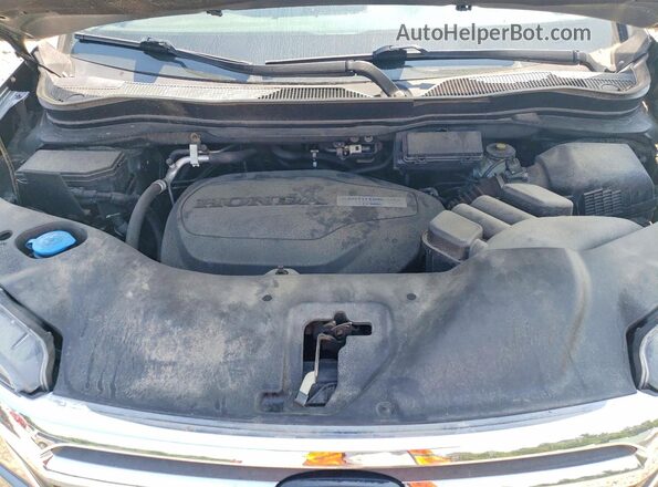 5FPYK3F7XHB012602 2017 HONDA RIDGELINE Gray Rear interior view
