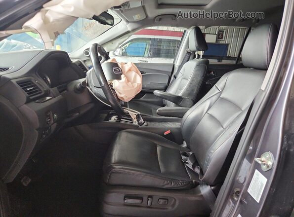 5FPYK3F7XKB035868 2019 HONDA RIDGELINE Gray Front interior view