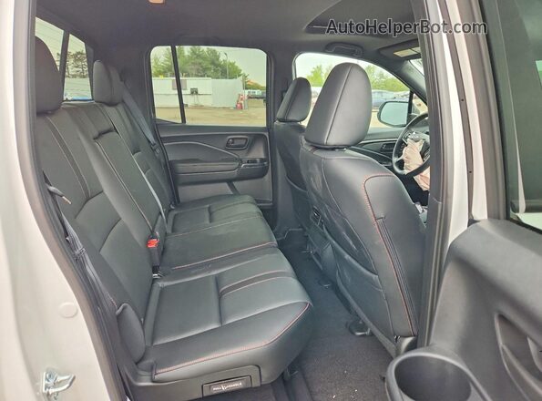 5FPYK3F7XSB043159 2025 HONDA RIDGELINE White Rear seats view