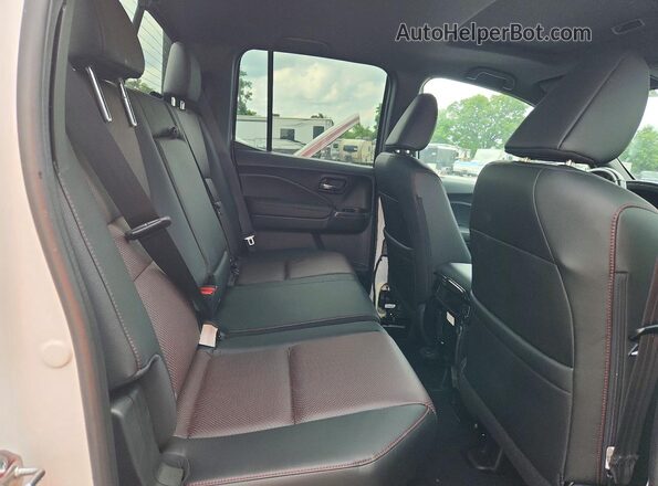 5FPYK3F86SB027663 2025 HONDA RIDGELINE Белый Вид задних сидений
