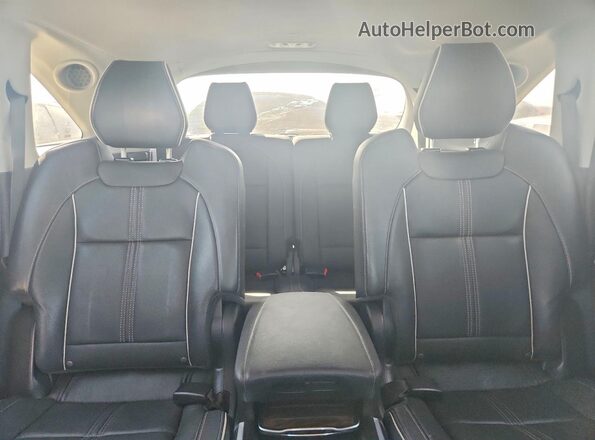 5FRYD4H88HB043361 2017 ACURA MDX White Vista de los asientos traseros