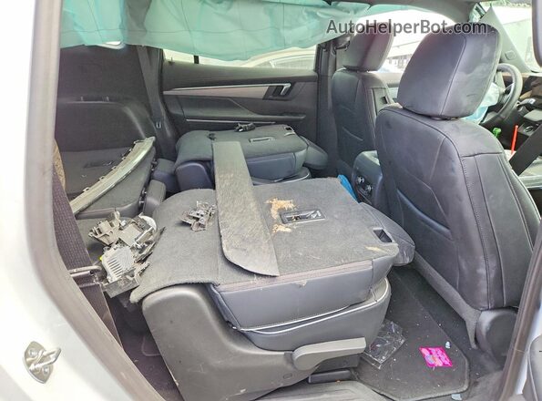 5GAERAKS2TJ246872 2026 BUICK ENCLAVE White Widok wnętrza z tyłu