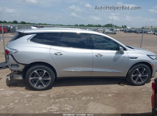 5GAERBKW0NJ164988 2022 BUICK ENCLAVE Серебряный Вид задней части салона