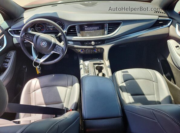 5GAERBKW0PJ220107 2023 BUICK ENCLAVE Красный Вид панели приборов