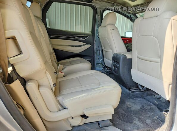 5GAERBKW1PJ239992 2023 BUICK ENCLAVE Gray Вид задньої частини салону